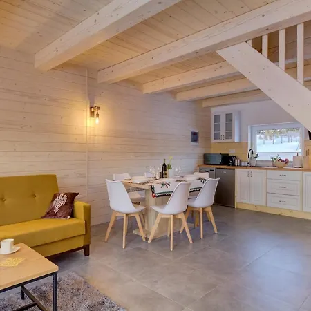 Letniskowe W Centrum Tylicza Tatil Evi *