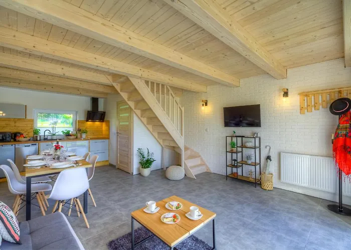 Letniskowe W Centrum Tylicza בית נופש *