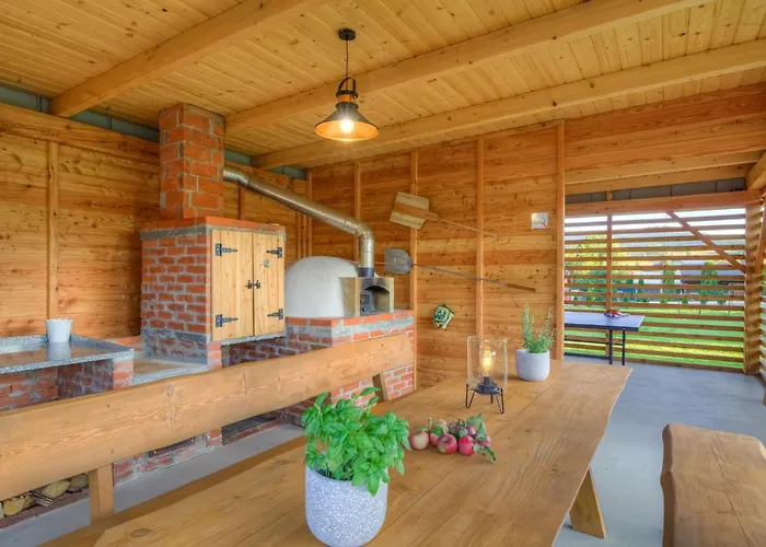 Letniskowe W Centrum Tylicza * טליץ'