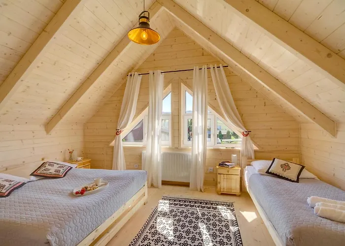 Letniskowe W Centrum Tylicza בית נופש טליץ'