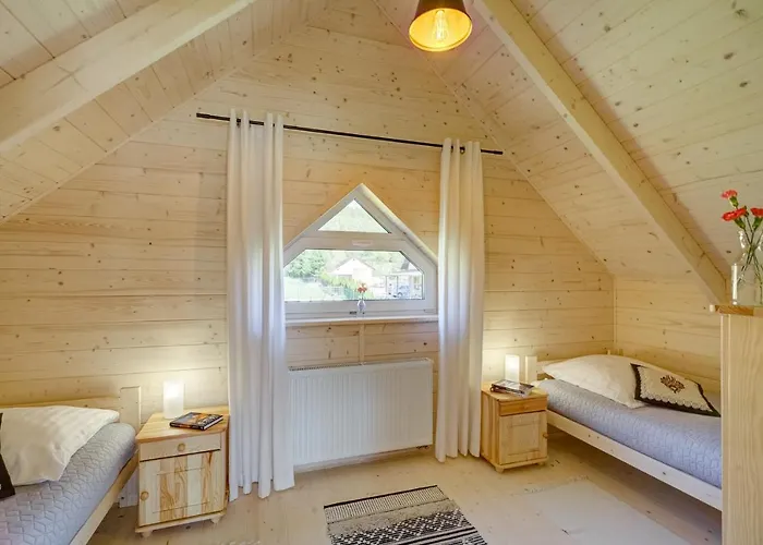 Letniskowe W Centrum Tylicza בית נופש